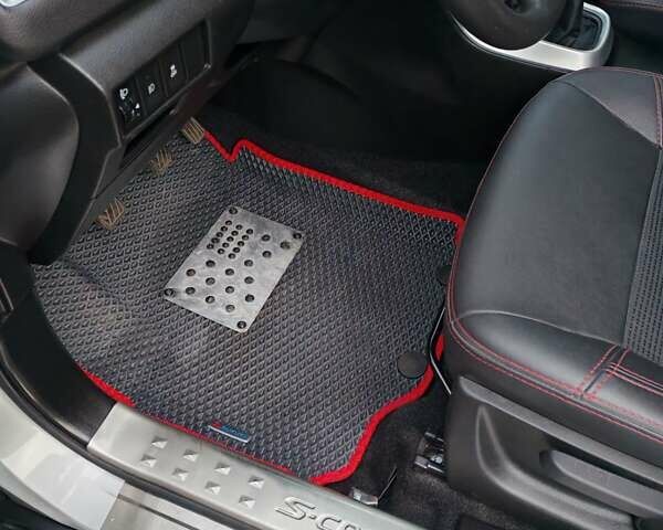 Серый Сузуки СХ4, объемом двигателя 1.59 л и пробегом 63 тыс. км за 17000 $, фото 13 на Automoto.ua