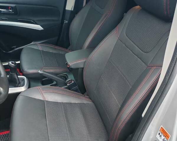 Серый Сузуки СХ4, объемом двигателя 1.59 л и пробегом 63 тыс. км за 17000 $, фото 11 на Automoto.ua