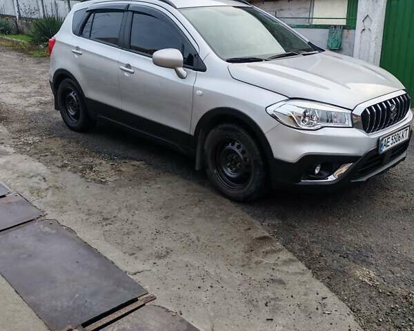 Серый Сузуки СХ4, объемом двигателя 1.59 л и пробегом 63 тыс. км за 17000 $, фото 5 на Automoto.ua