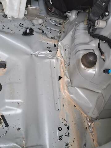 Сірий Сузукі СХ4, об'ємом двигуна 1.59 л та пробігом 67 тис. км за 6800 $, фото 7 на Automoto.ua