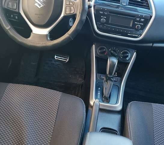 Серый Сузуки СХ4, объемом двигателя 1.59 л и пробегом 123 тыс. км за 17250 $, фото 7 на Automoto.ua