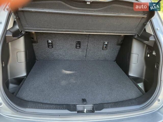 Серый Сузуки СХ4, объемом двигателя 1.59 л и пробегом 6 тыс. км за 22000 $, фото 9 на Automoto.ua