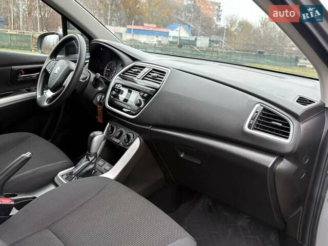 Серый Сузуки СХ4, объемом двигателя 1.59 л и пробегом 39 тыс. км за 17500 $, фото 22 на Automoto.ua