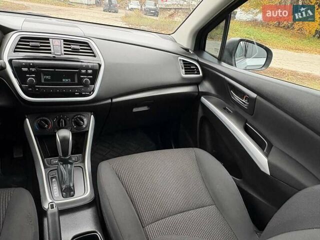 Серый Сузуки СХ4, объемом двигателя 1.59 л и пробегом 39 тыс. км за 17500 $, фото 30 на Automoto.ua