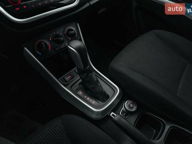 Сірий Сузукі СХ4, об'ємом двигуна 1.59 л та пробігом 48 тис. км за 18220 $, фото 10 на Automoto.ua