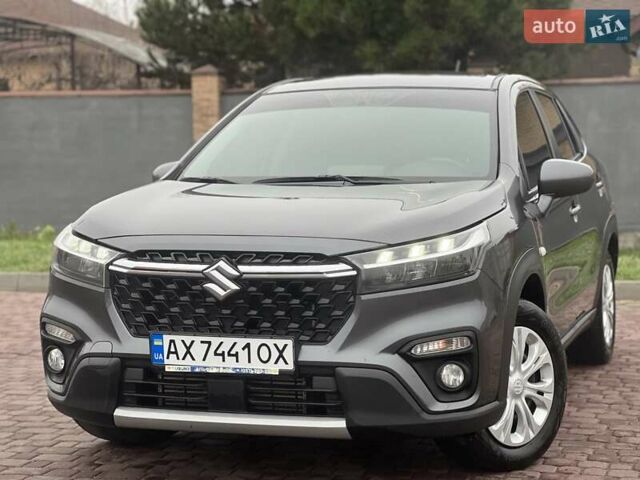 Серый Сузуки СХ4, объемом двигателя 1.37 л и пробегом 82 тыс. км за 21500 $, фото 2 на Automoto.ua