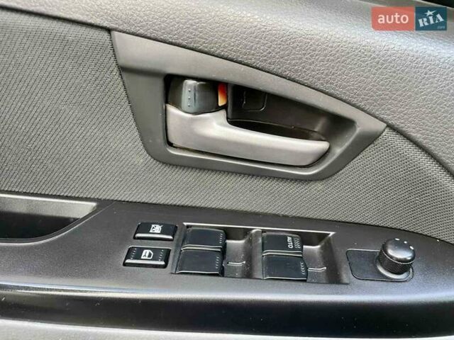 Сузуки СХ4 2007 в Ровно на Automoto.ua Синий Сузуки СХ4, объемом двигателя 1.6 л и пробегом 180 тыс. км за 6000 $, фото 3 на Automoto.ua