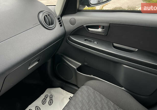 Синій Сузукі СХ4, об'ємом двигуна 2 л та пробігом 192 тис. км за 6999 $, фото 18 на Automoto.ua