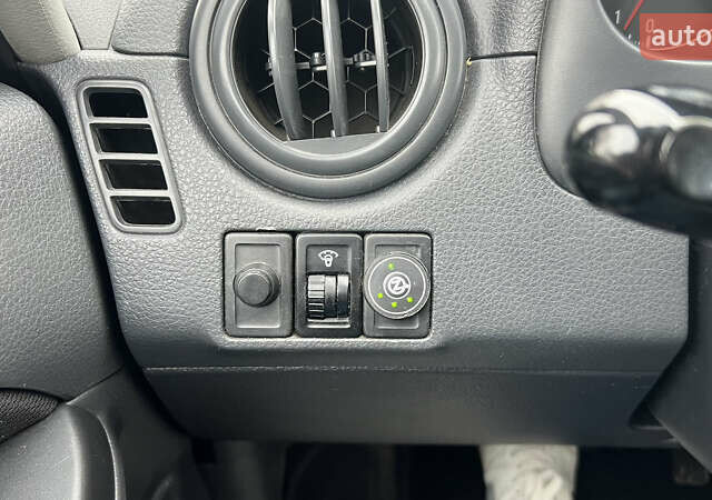 Синій Сузукі СХ4, об'ємом двигуна 2 л та пробігом 192 тис. км за 6999 $, фото 20 на Automoto.ua