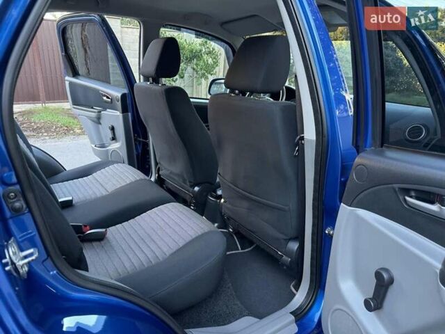 Синий Сузуки СХ4, объемом двигателя 1.6 л и пробегом 220 тыс. км за 8100 $, фото 2 на Automoto.ua
