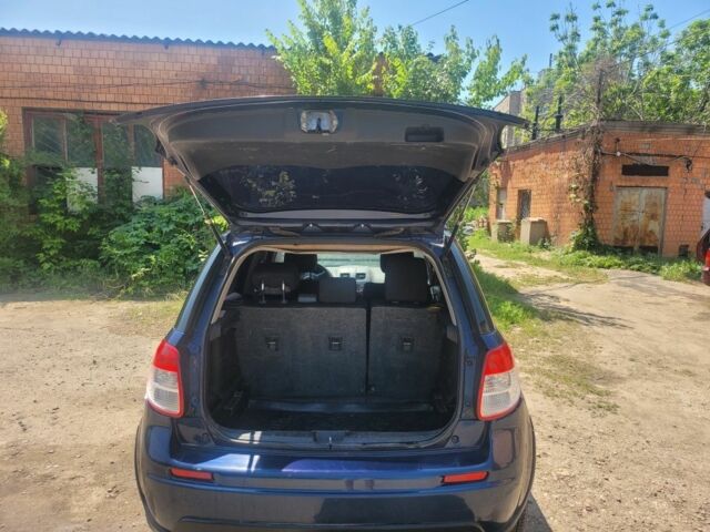 Синій Сузукі СХ4, об'ємом двигуна 2 л та пробігом 240 тис. км за 4900 $, фото 3 на Automoto.ua