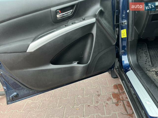 Синий Сузуки СХ4, объемом двигателя 1.37 л и пробегом 106 тыс. км за 16000 $, фото 5 на Automoto.ua