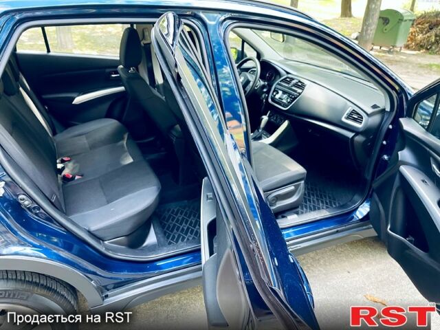 Синий Сузуки СХ4, объемом двигателя 1.6 л и пробегом 126 тыс. км за 14600 $, фото 6 на Automoto.ua