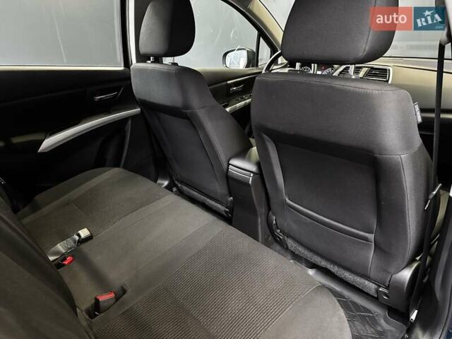 Синий Сузуки СХ4, объемом двигателя 1.6 л и пробегом 66 тыс. км за 14000 $, фото 31 на Automoto.ua