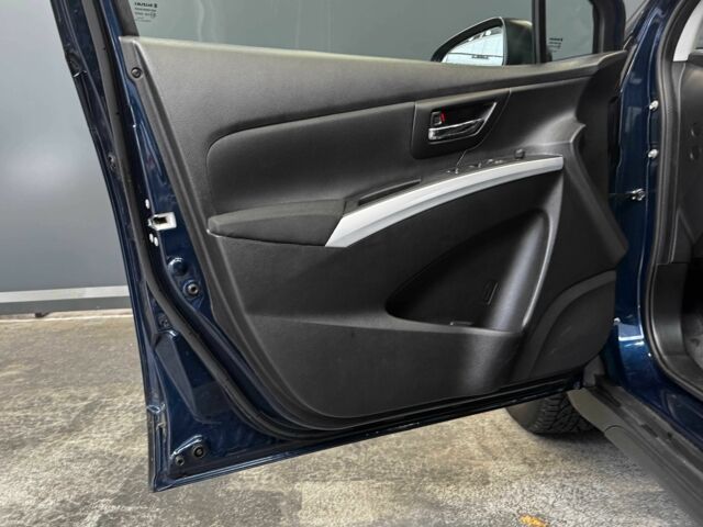 Синий Сузуки СХ4, объемом двигателя 1.6 л и пробегом 66 тыс. км за 14000 $, фото 19 на Automoto.ua