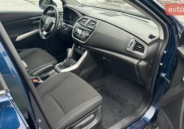 Синий Сузуки СХ4, объемом двигателя 1.59 л и пробегом 80 тыс. км за 18000 $, фото 7 на Automoto.ua