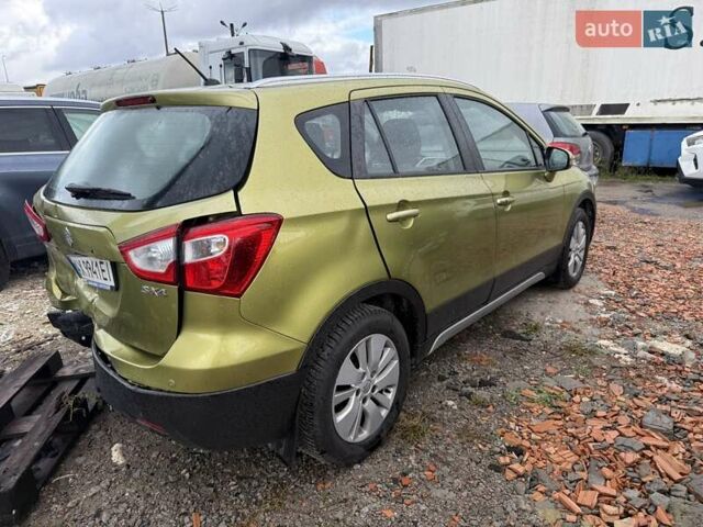 Сузуки СХ4 2015 в Киеве на Automoto.ua Зеленый Сузуки СХ4, объемом двигателя 1.6 л и пробегом 90 тыс. км за 9700 $, фото 2 на Automoto.ua