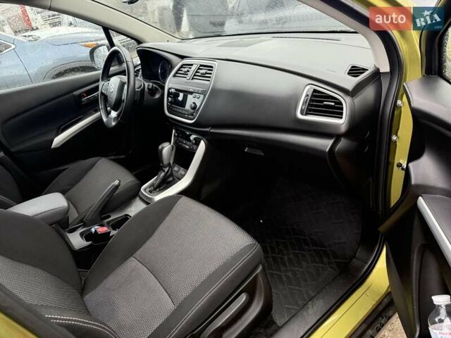 Сузуки СХ4 2015 в Киеве на Automoto.ua Зеленый Сузуки СХ4, объемом двигателя 1.6 л и пробегом 90 тыс. км за 9700 $, фото 1 на Automoto.ua