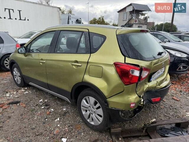 Сузуки СХ4 2015 в Киеве на Automoto.ua Зеленый Сузуки СХ4, объемом двигателя 1.6 л и пробегом 90 тыс. км за 9700 $, фото 3 на Automoto.ua