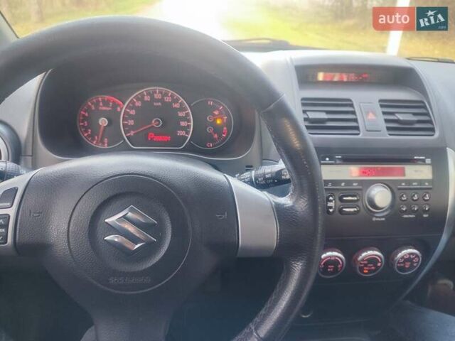 Оранжевый Сузуки СХ4, объемом двигателя 1.6 л и пробегом 202 тыс. км за 6100 $, фото 8 на Automoto.ua