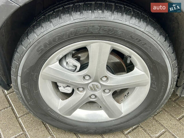 Помаранчевий Сузукі СХ4, об'ємом двигуна 1.6 л та пробігом 240 тис. км за 7500 $, фото 13 на Automoto.ua