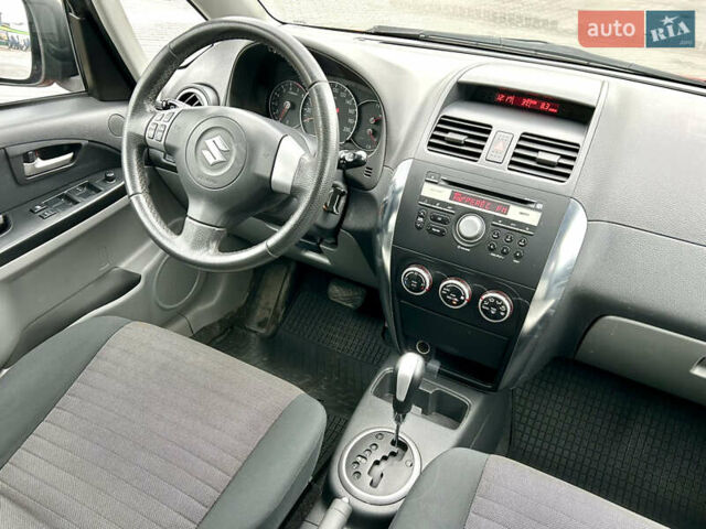 Помаранчевий Сузукі СХ4, об'ємом двигуна 1.6 л та пробігом 240 тис. км за 7500 $, фото 32 на Automoto.ua
