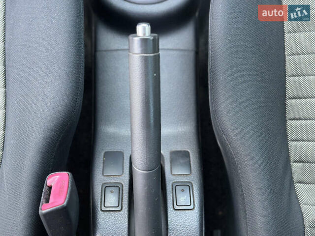 Помаранчевий Сузукі СХ4, об'ємом двигуна 1.6 л та пробігом 202 тис. км за 7200 $, фото 28 на Automoto.ua