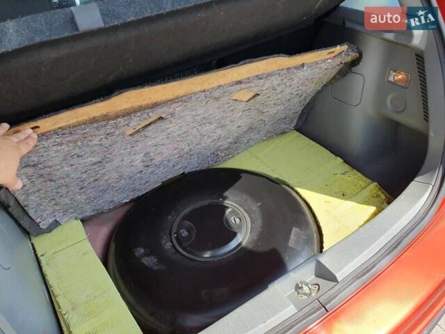 Помаранчевий Сузукі СХ4, об'ємом двигуна 1.59 л та пробігом 226 тис. км за 8000 $, фото 8 на Automoto.ua