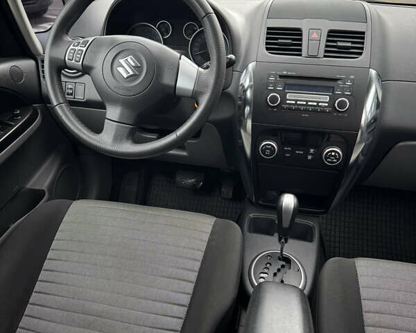 Сузуки СХ4 2011 в Киеве на Automoto.ua Оранжевый Сузуки СХ4, объемом двигателя 1.59 л и пробегом 147 тыс. км за 8900 $, фото 9 на Automoto.ua