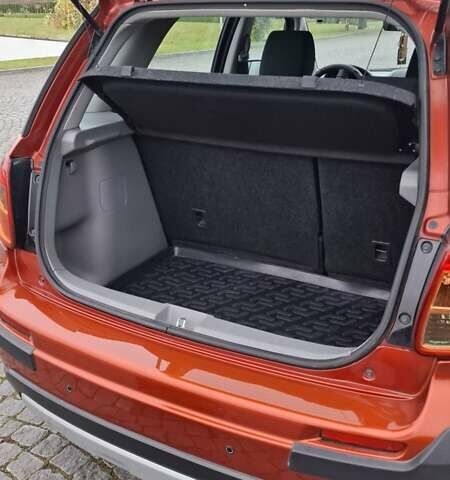 Оранжевый Сузуки СХ4, объемом двигателя 1.6 л и пробегом 85 тыс. км за 11200 $, фото 5 на Automoto.ua