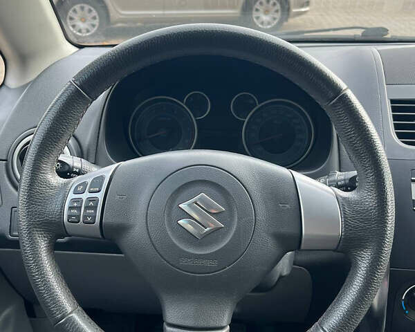 Сузукі СХ4 2013 у Кривому Розі на Automoto.ua Помаранчевий Сузукі СХ4, об'ємом двигуна 1.6 л та пробігом 138 тис. км за 9300 $, фото 14 на Automoto.ua