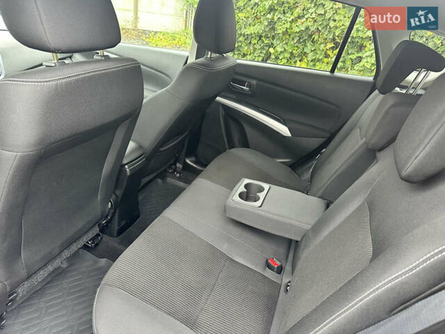 Помаранчевий Сузукі СХ4, об'ємом двигуна 1.37 л та пробігом 62 тис. км за 18900 $, фото 13 на Automoto.ua