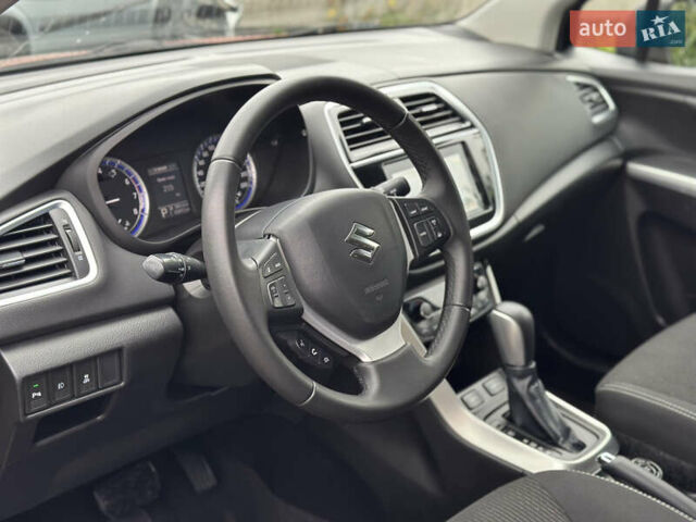 Помаранчевий Сузукі СХ4, об'ємом двигуна 1.37 л та пробігом 62 тис. км за 18900 $, фото 9 на Automoto.ua