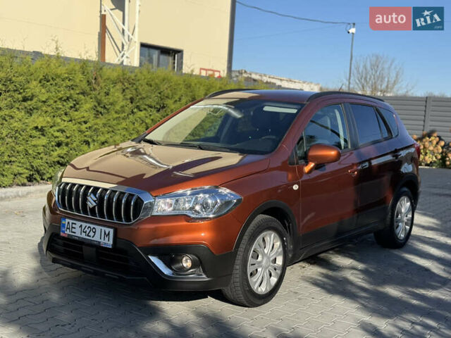 Сузуки СХ4 2017 в Виннице на Automoto.ua Оранжевый Сузуки СХ4, объемом двигателя 1.6 л и пробегом 45 тыс. км за 14750 $, фото 4 на Automoto.ua
