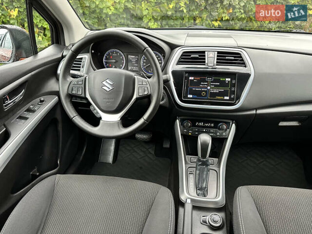 Помаранчевий Сузукі СХ4, об'ємом двигуна 1.37 л та пробігом 62 тис. км за 18900 $, фото 24 на Automoto.ua