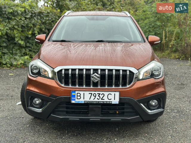 Помаранчевий Сузукі СХ4, об'ємом двигуна 1.37 л та пробігом 62 тис. км за 18900 $, фото 3 на Automoto.ua