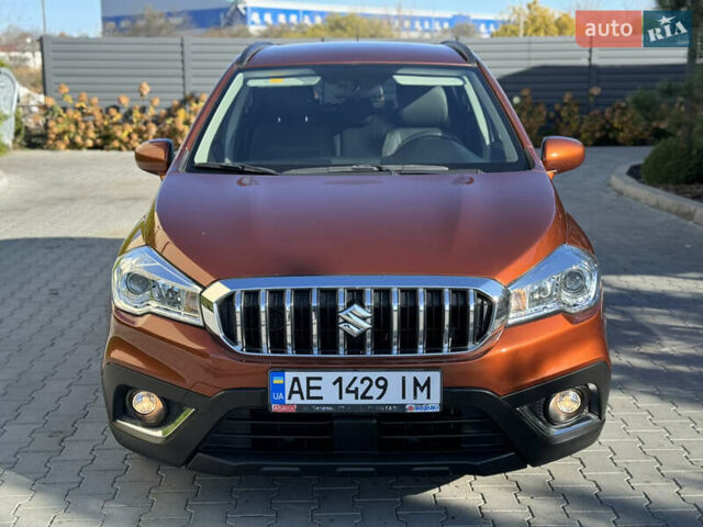Сузуки СХ4 2017 в Виннице на Automoto.ua Оранжевый Сузуки СХ4, объемом двигателя 1.6 л и пробегом 45 тыс. км за 14750 $, фото 5 на Automoto.ua