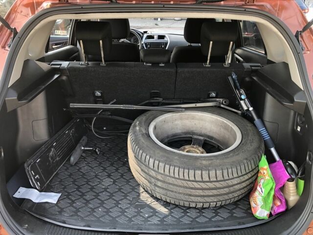 Оранжевый Сузуки СХ4, объемом двигателя 1.6 л и пробегом 102 тыс. км за 6500 $, фото 13 на Automoto.ua