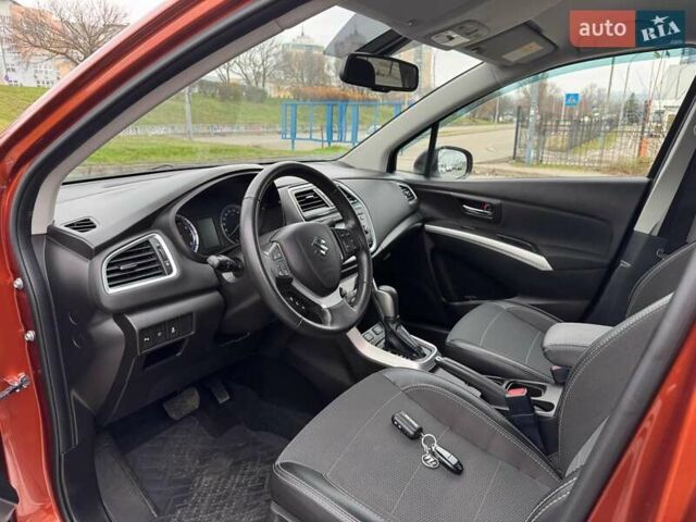 Оранжевый Сузуки СХ4, объемом двигателя 1.59 л и пробегом 54 тыс. км за 16400 $, фото 11 на Automoto.ua