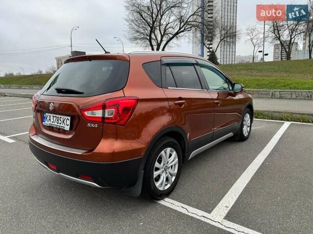 Оранжевый Сузуки СХ4, объемом двигателя 1.59 л и пробегом 54 тыс. км за 16400 $, фото 5 на Automoto.ua