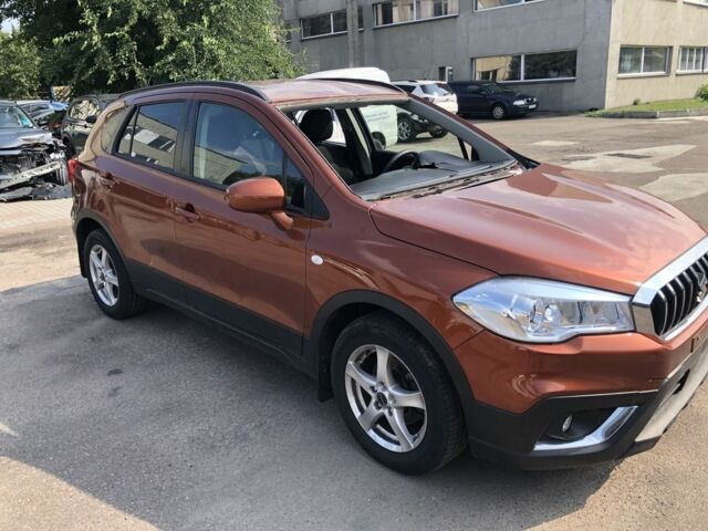 Оранжевый Сузуки СХ4, объемом двигателя 1.6 л и пробегом 102 тыс. км за 6500 $, фото 7 на Automoto.ua