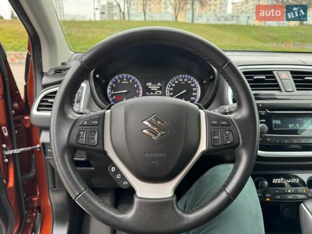 Оранжевый Сузуки СХ4, объемом двигателя 1.59 л и пробегом 54 тыс. км за 16400 $, фото 12 на Automoto.ua