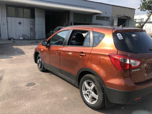 Оранжевый Сузуки СХ4, объемом двигателя 1.6 л и пробегом 102 тыс. км за 6500 $, фото 3 на Automoto.ua