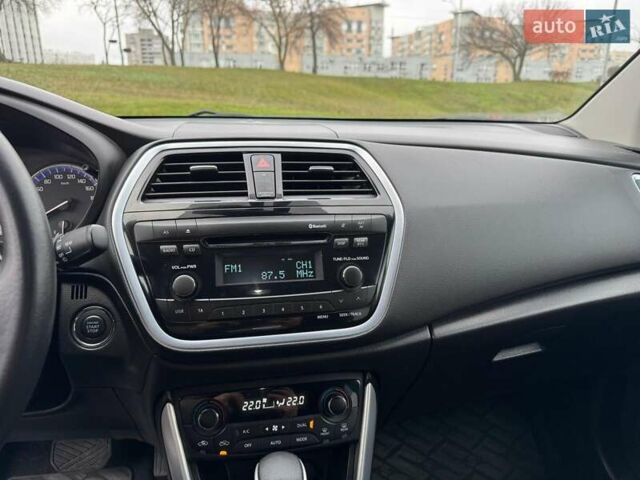 Оранжевый Сузуки СХ4, объемом двигателя 1.59 л и пробегом 54 тыс. км за 16400 $, фото 14 на Automoto.ua