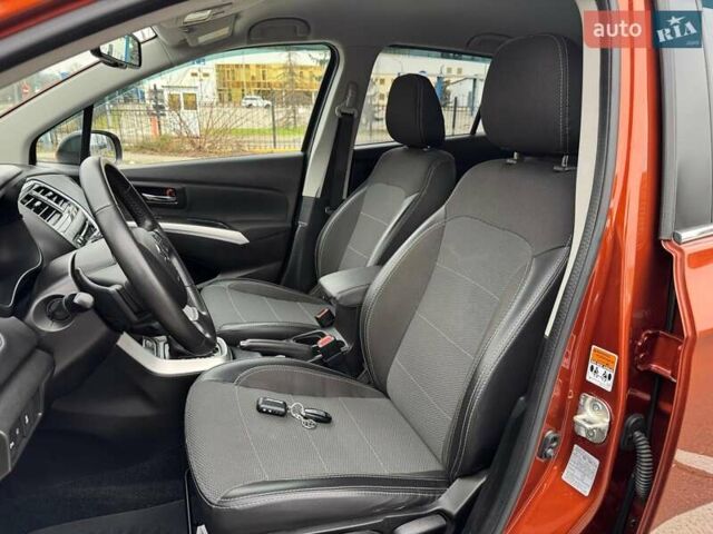 Оранжевый Сузуки СХ4, объемом двигателя 1.59 л и пробегом 54 тыс. км за 16400 $, фото 17 на Automoto.ua