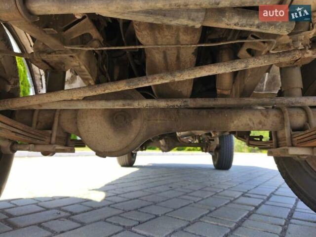 Белый Сузуки Самурай, объемом двигателя 1.3 л и пробегом 95 тыс. км за 7500 $, фото 10 на Automoto.ua