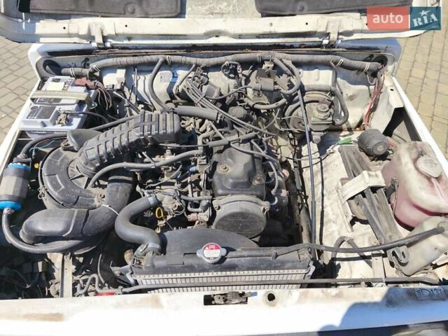 Белый Сузуки Самурай, объемом двигателя 1.3 л и пробегом 95 тыс. км за 7500 $, фото 9 на Automoto.ua