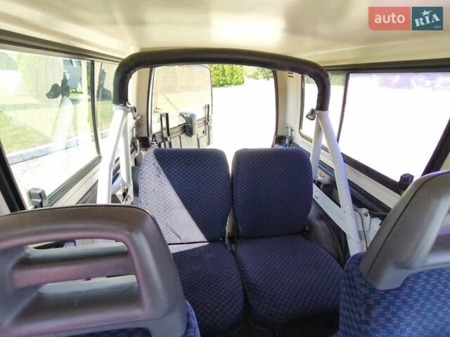 Белый Сузуки Самурай, объемом двигателя 1.3 л и пробегом 95 тыс. км за 7500 $, фото 11 на Automoto.ua