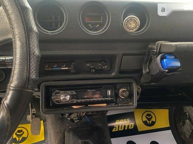 Сузуки Самурай, объемом двигателя 1.3 л и пробегом 150 тыс. км за 8000 $, фото 10 на Automoto.ua