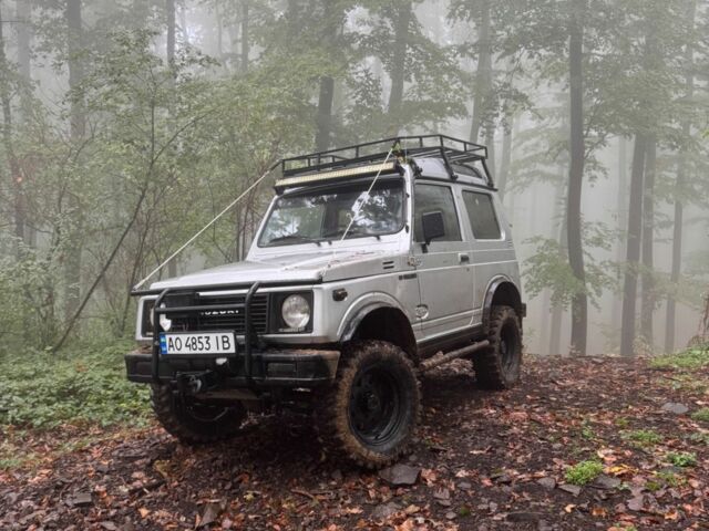 Серый Сузуки Самурай, объемом двигателя 1.3 л и пробегом 176 тыс. км за 5800 $, фото 1 на Automoto.ua